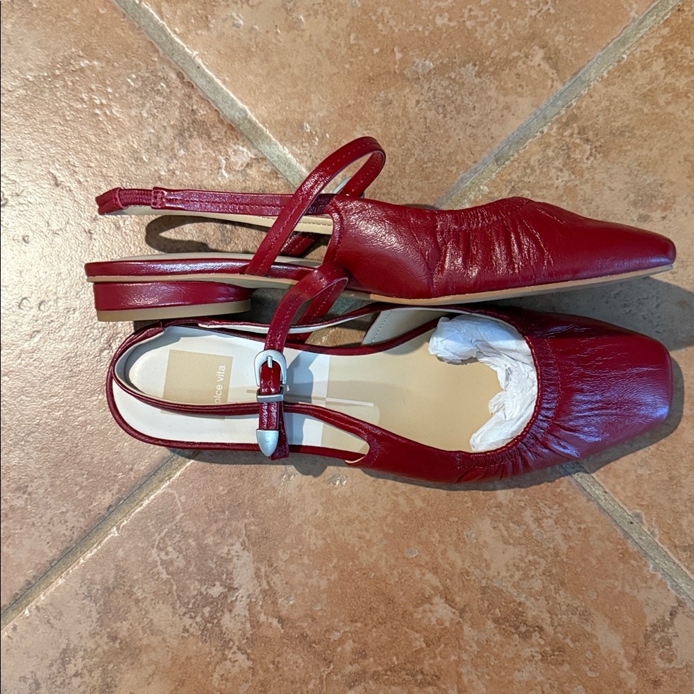 Dolce Vita Red Heeled Shoes - Picture 2 of 4